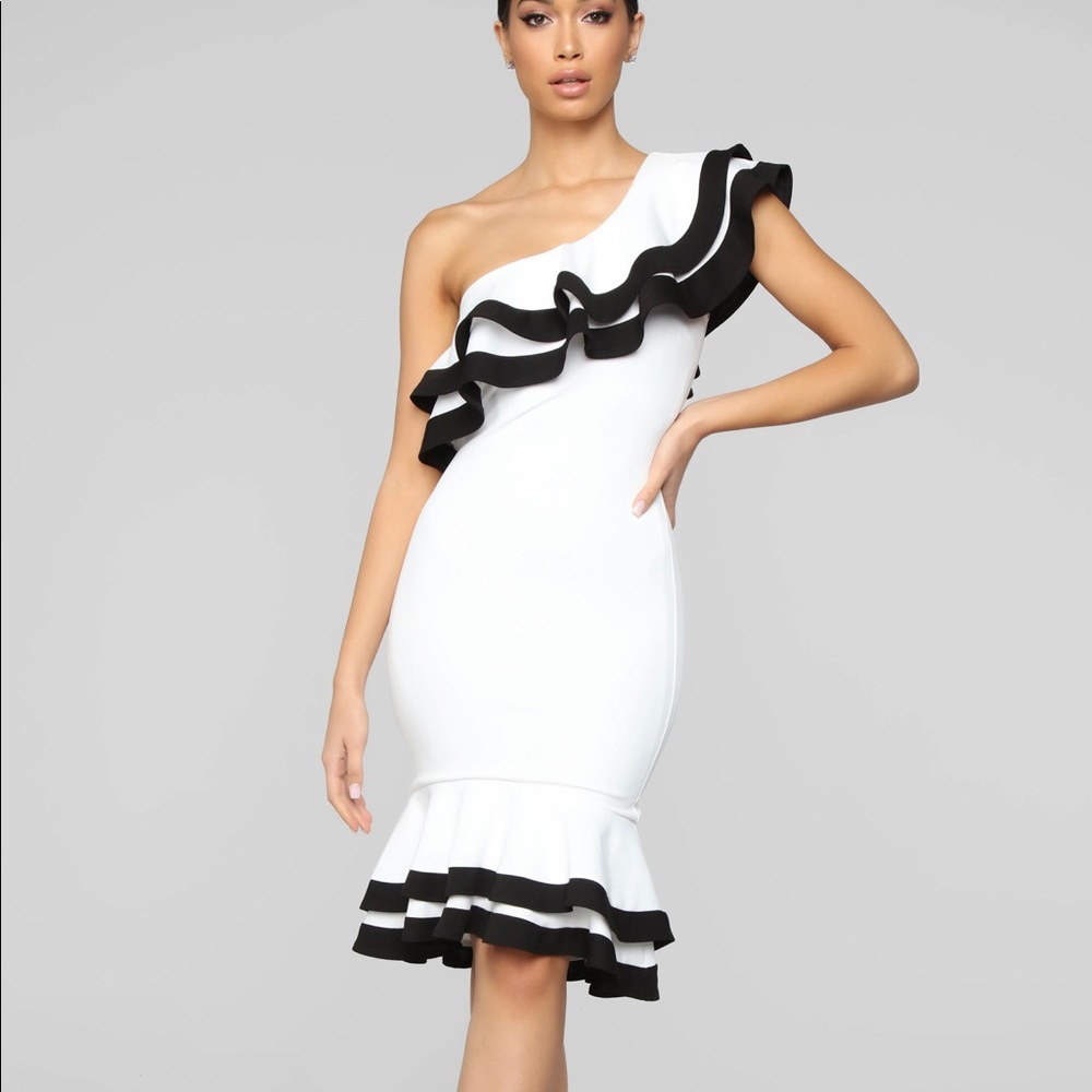 Fashion Nova- Looking Over My Shoulder Midi Dress